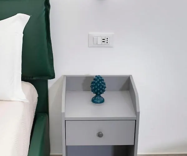 Millie's Place 3* Sorrento