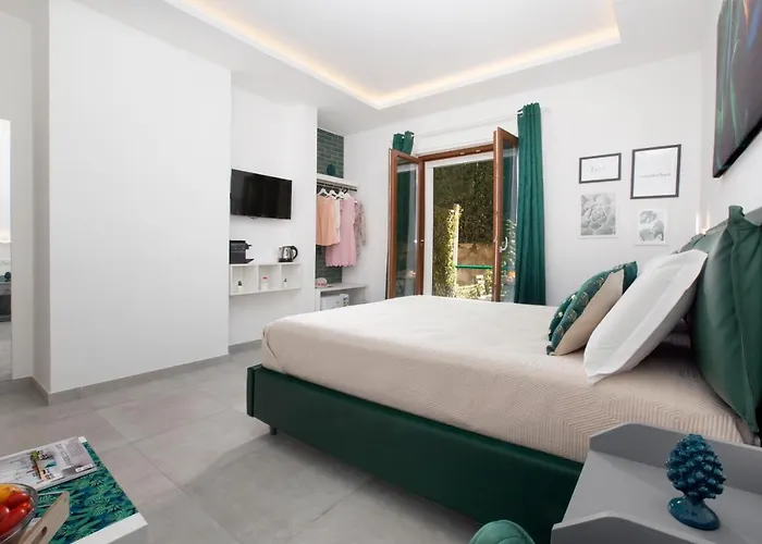 Millie's Place 3* Sorrento