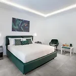Millie's Place 4* Sorrento